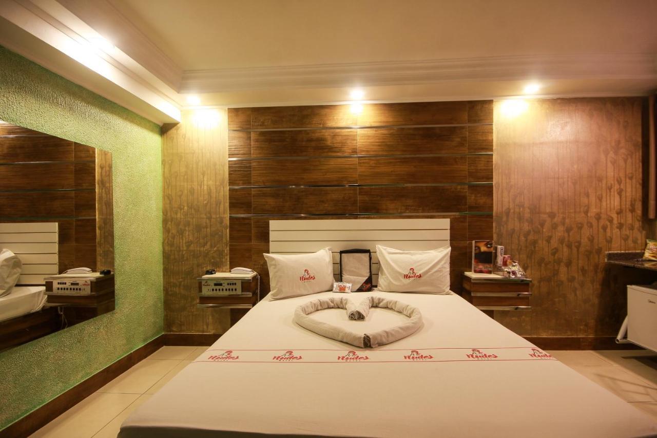 Nudes Hotel do amor *