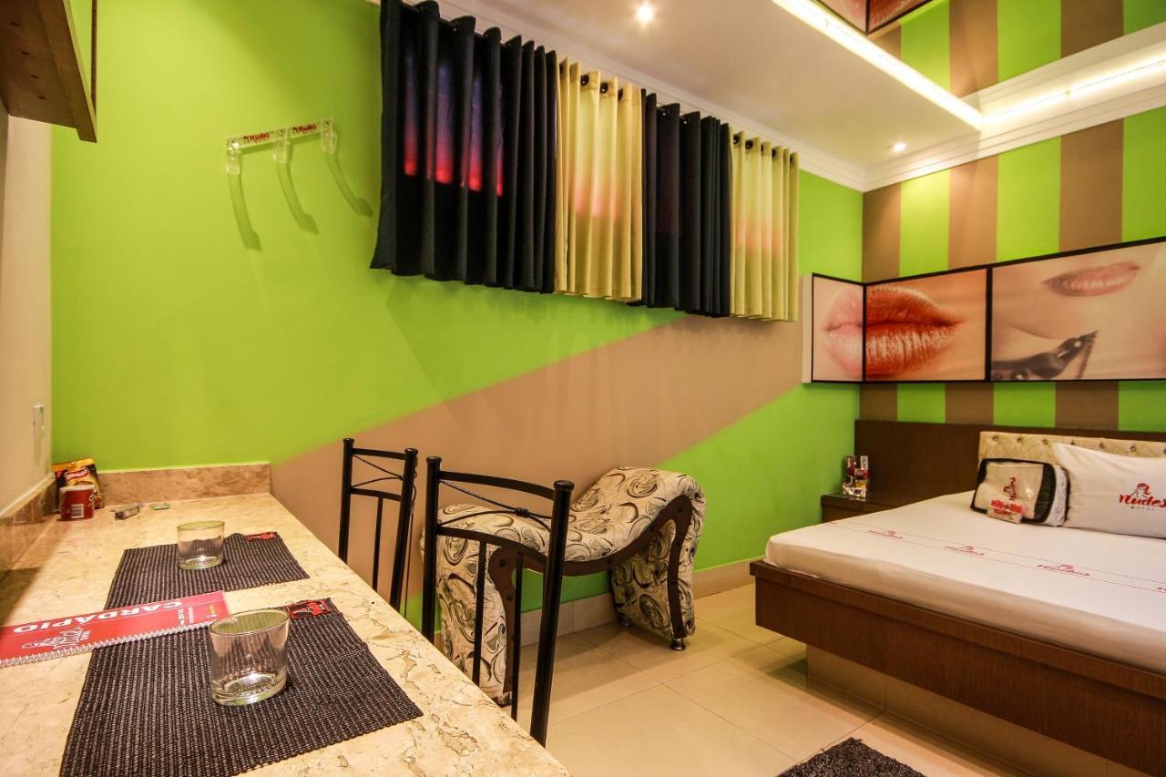 Hotel do amor Nudes *