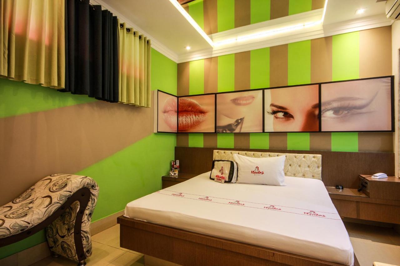 Nudes Hotel do amor *